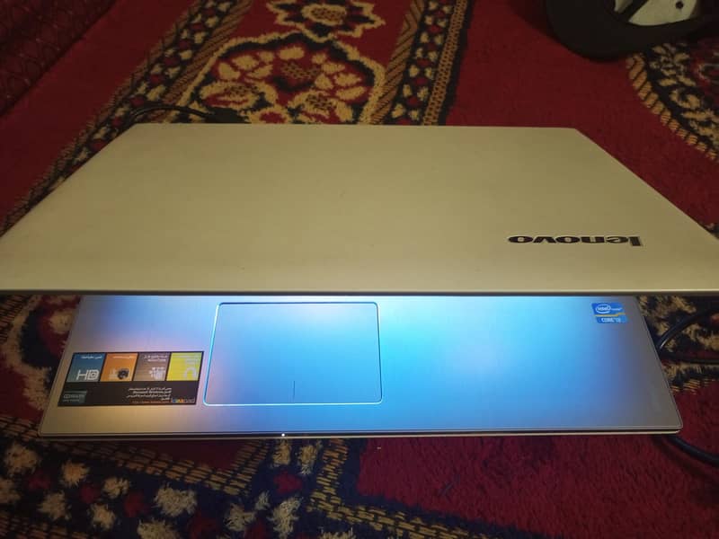 Lenono 0