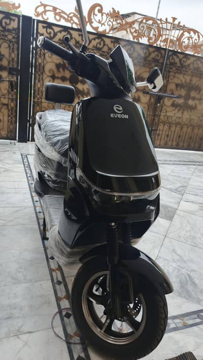 scooty. new