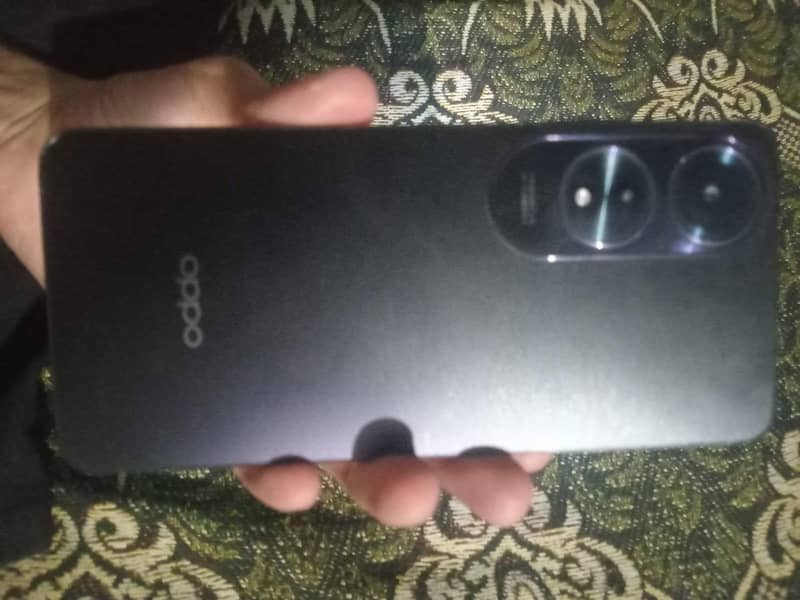 OPPO A60 0