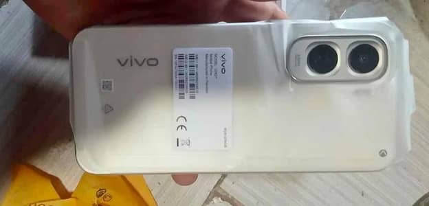 Vivo y500 open box