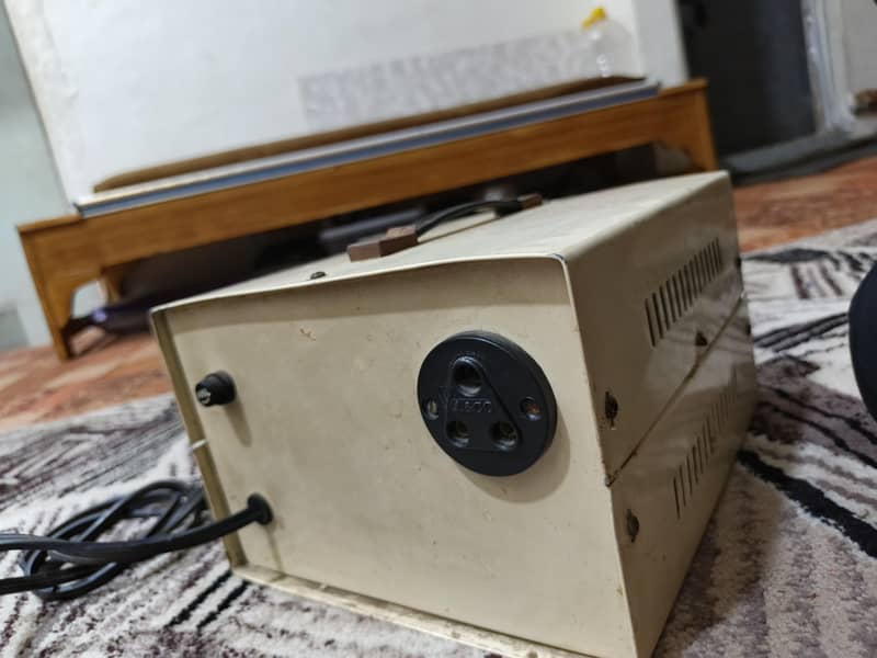 Stabilizer 3000 Watts 3