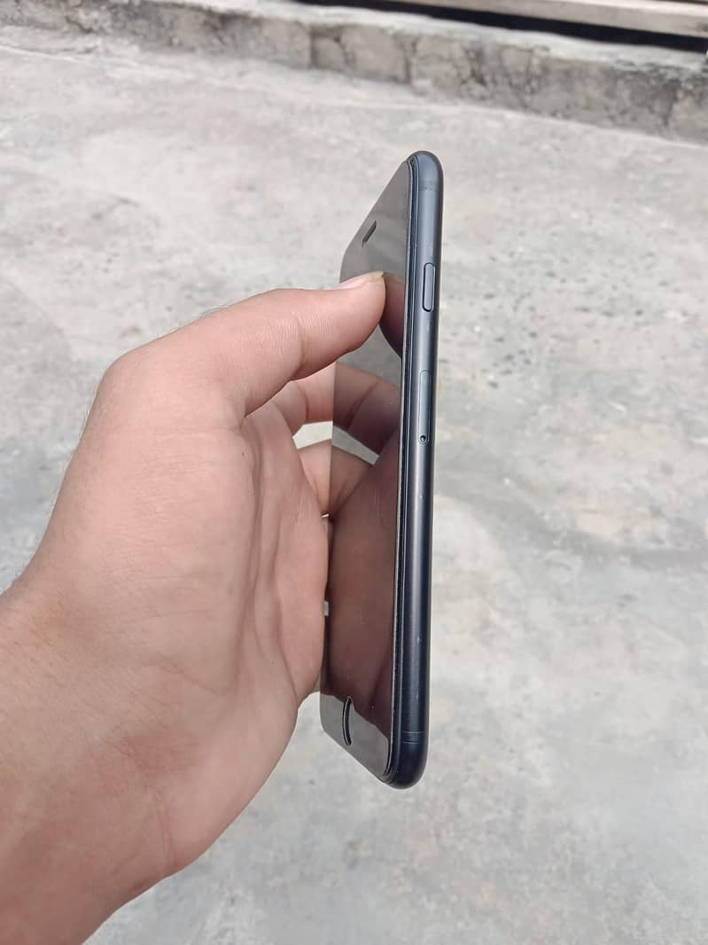 Apple iPhone SE 1