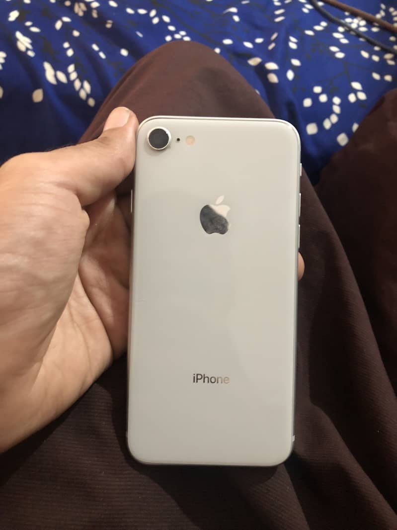 Apple iPhone 8 6