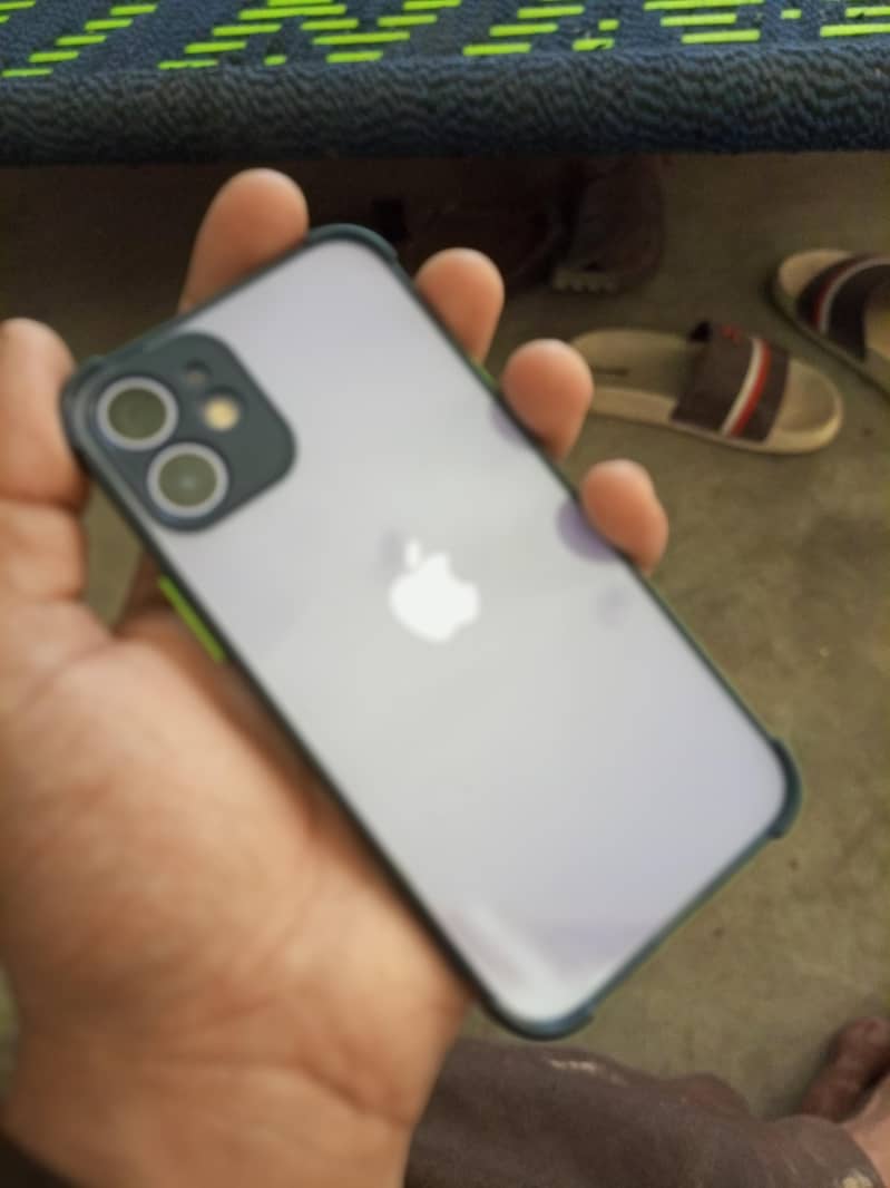 Apple iPhone 12 mini 1