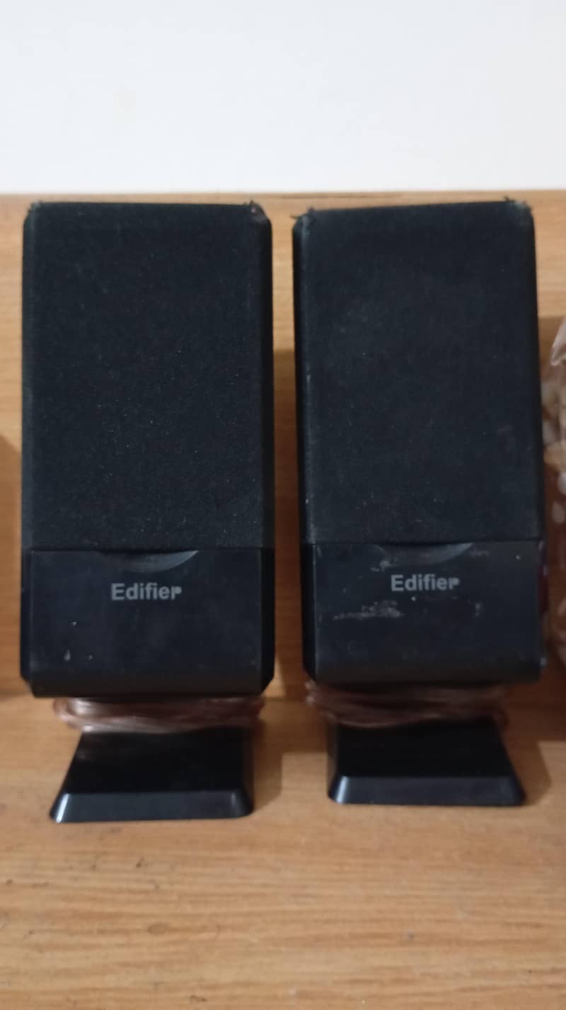 Edifier Speaker 0