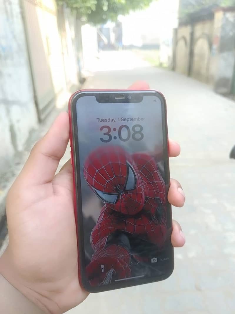 Apple iPhone 11 3