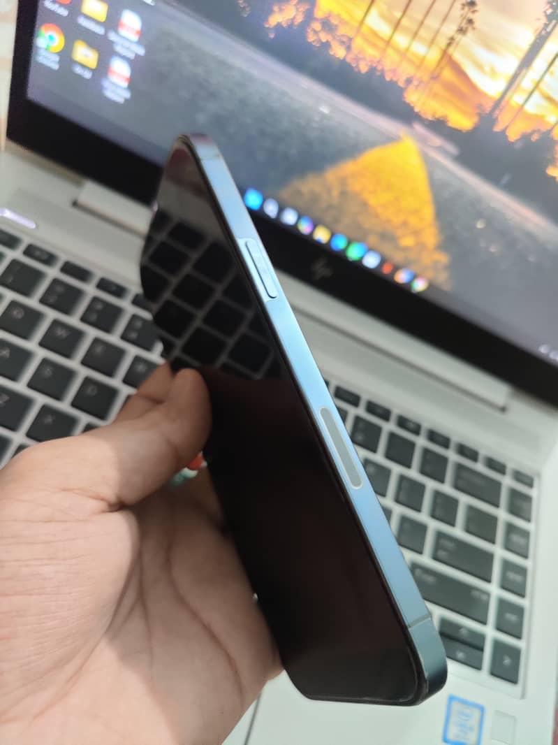 Apple iPhone 12 Pro Max 2