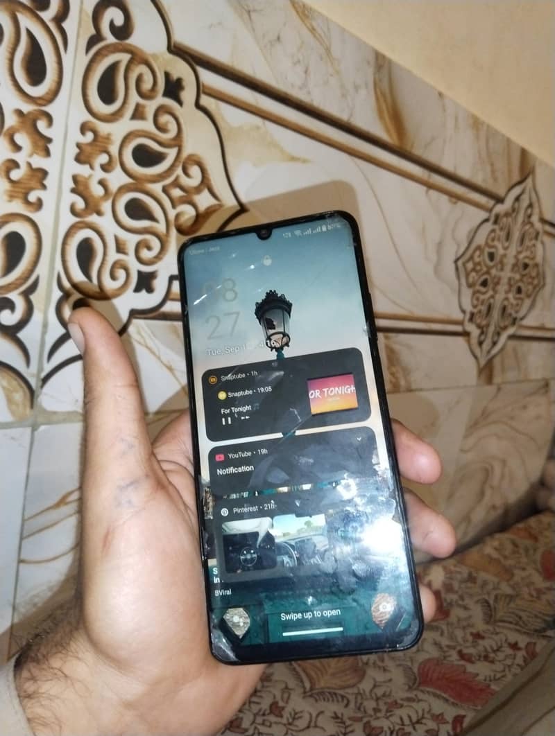 Realme C53 2