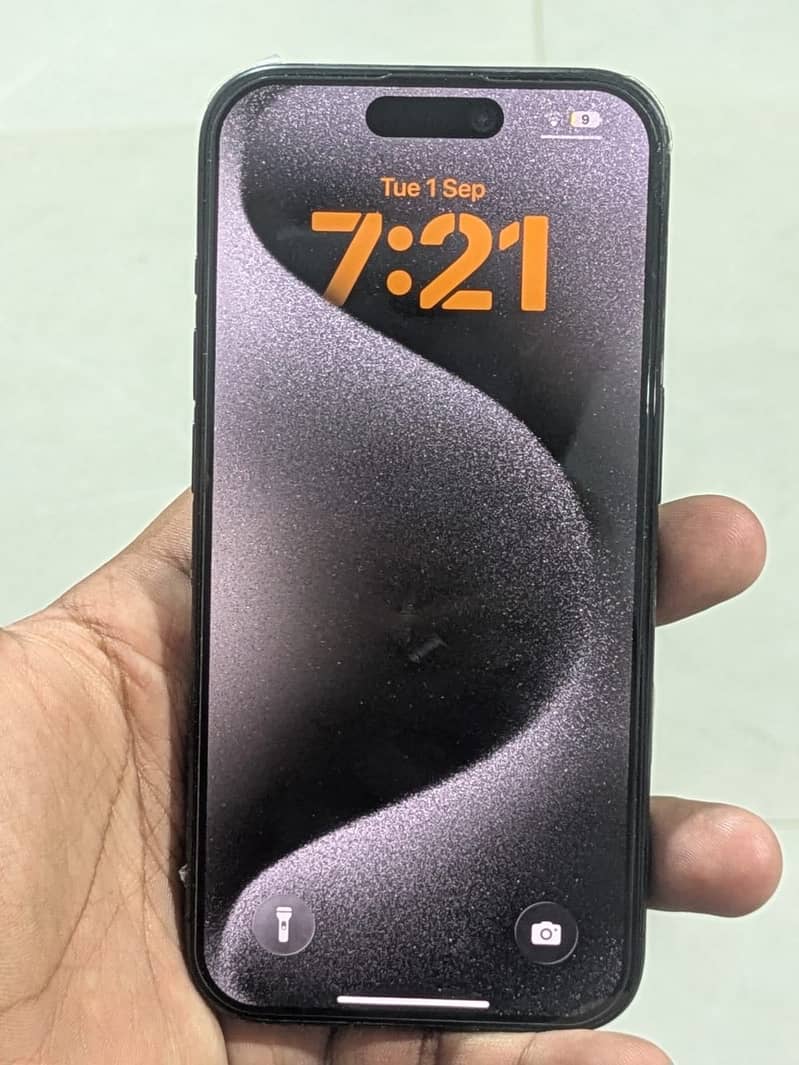 Apple iPhone 15 Pro 4