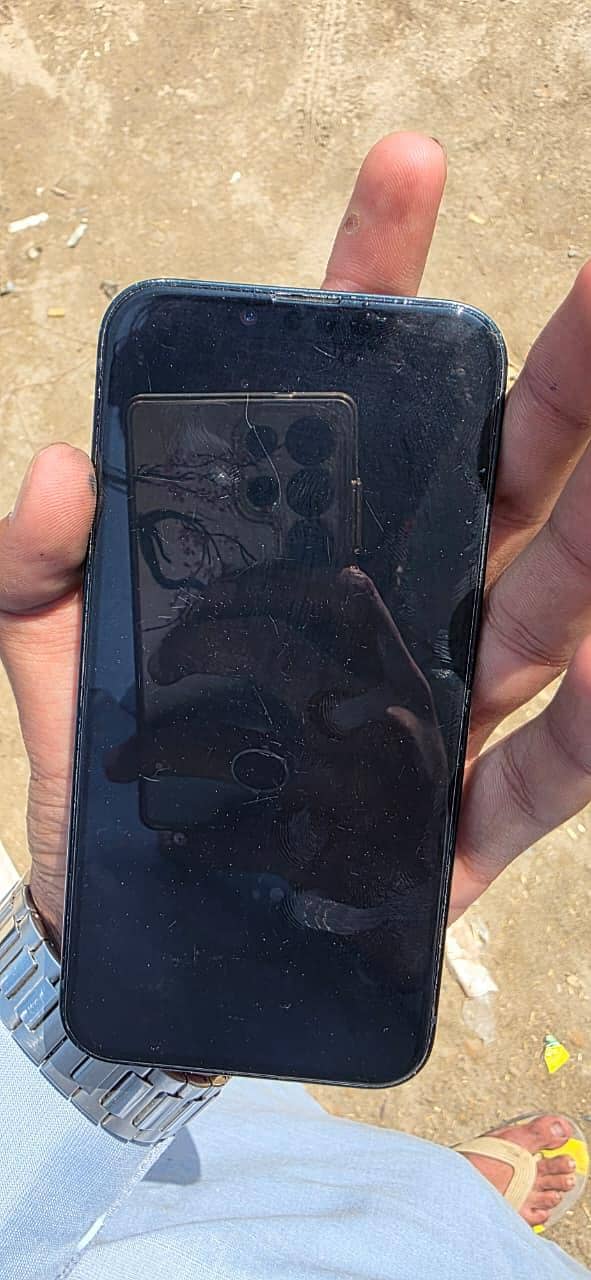 Apple iPhone 14jv 3