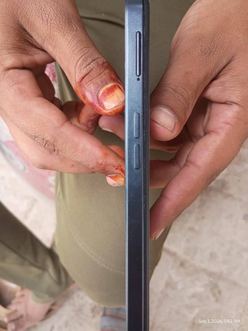 OPPO A78 0