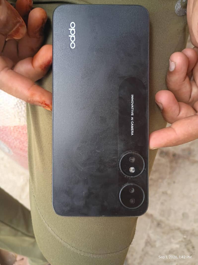 OPPO A78 1