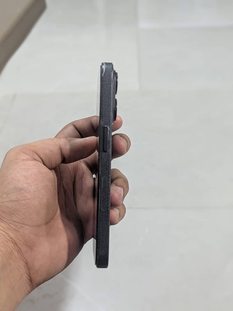 Apple iPhone 15 Pro 5