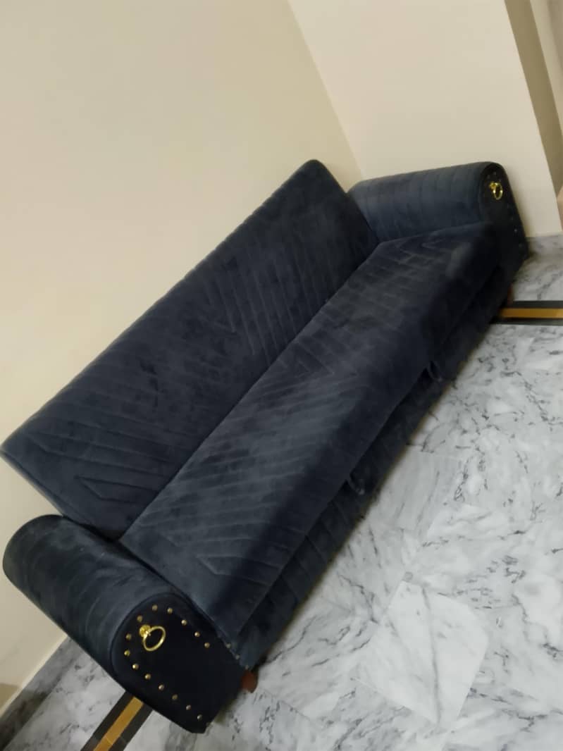 Sofa comebed 1