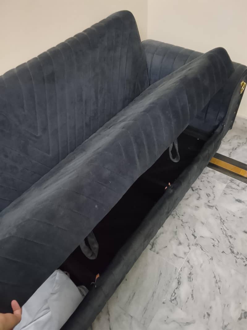 Sofa comebed 4