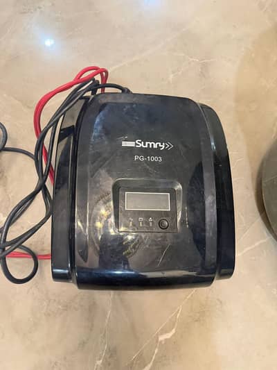 Ups and Battery is for sale battery is like a new used only 2 months