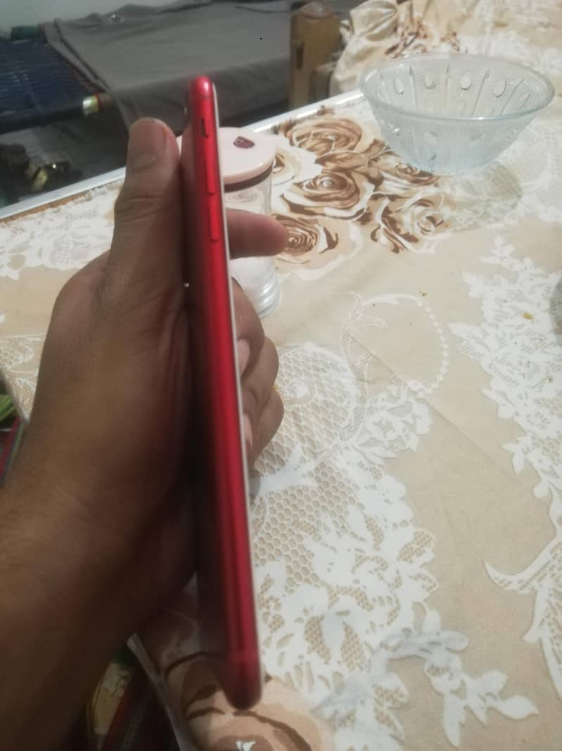 Apple iPhone 7 Plus 1