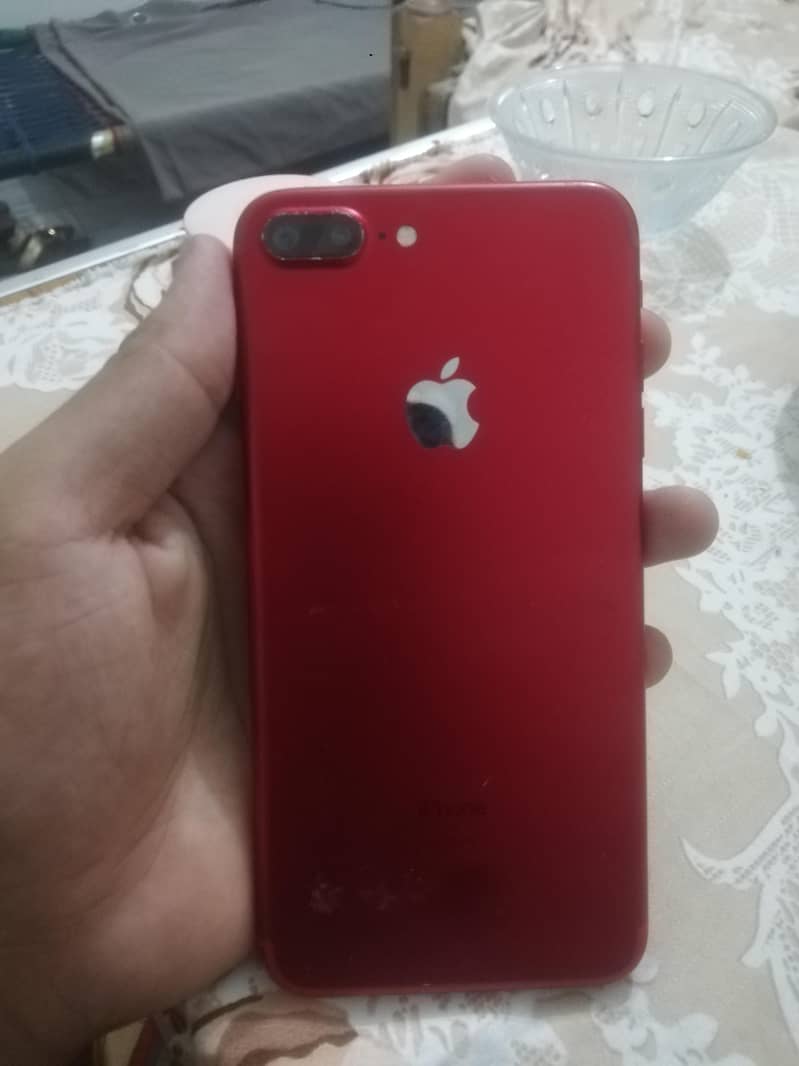Apple iPhone 7 Plus 5