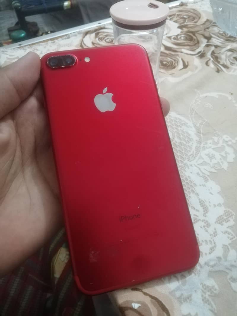 Apple iPhone 7 Plus 6