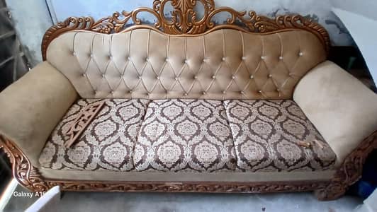 3 seater Sofa for sale.