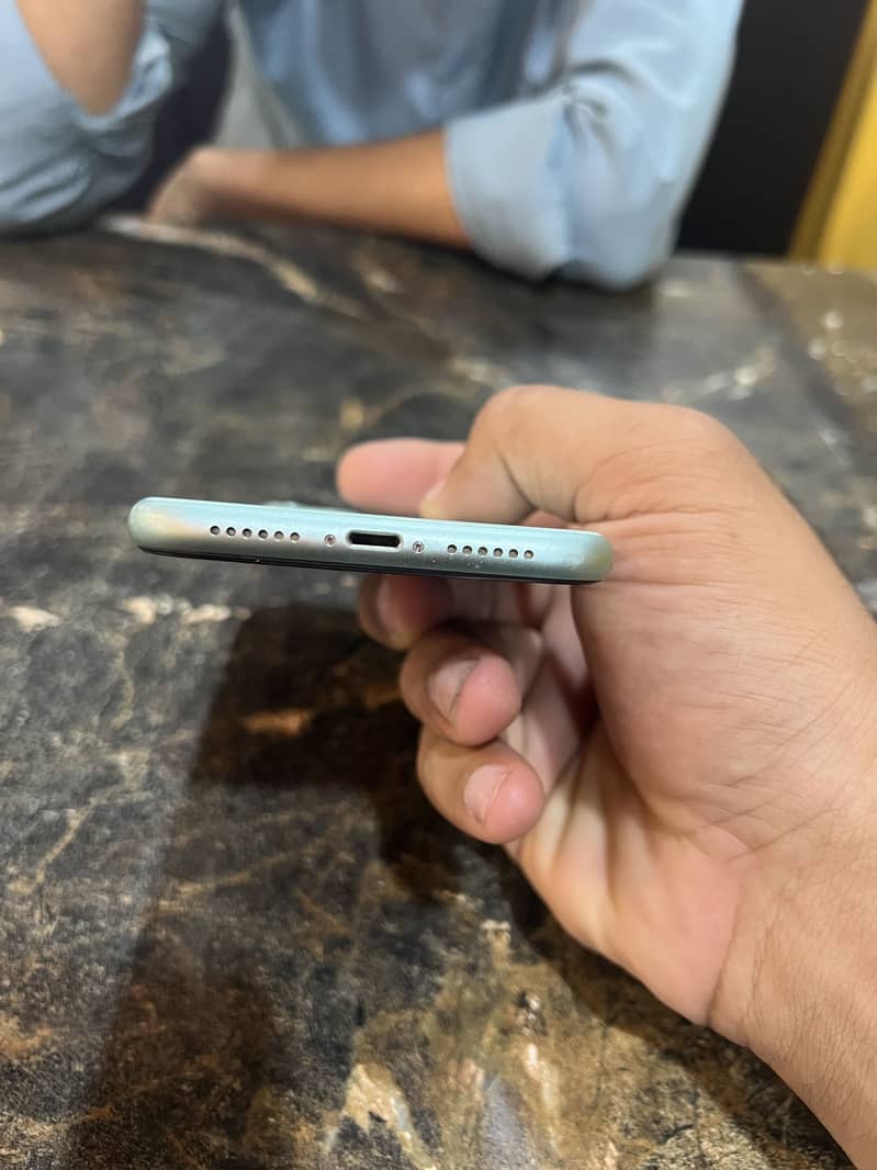 Apple iPhone 11 1