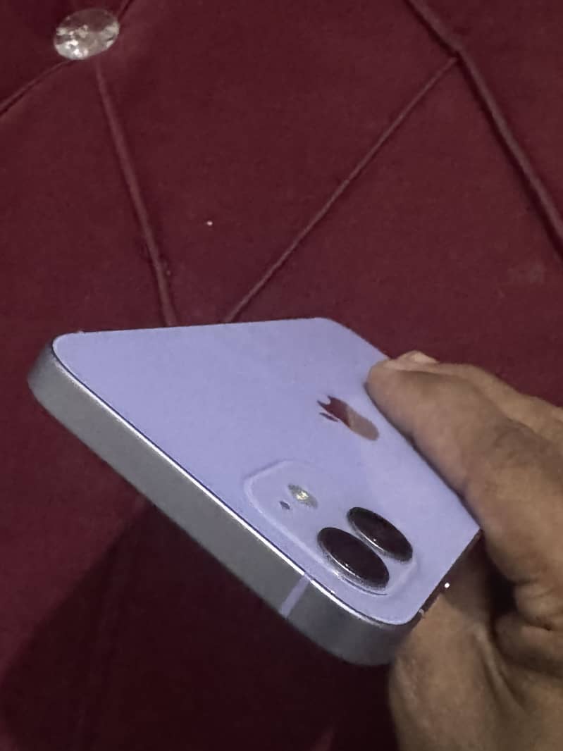 Apple iPhone 12 2