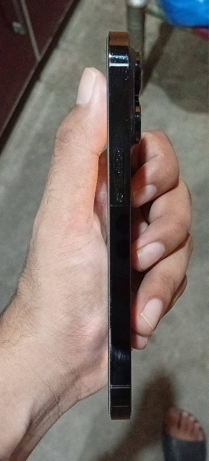 Apple iPhone 14 Pro 3