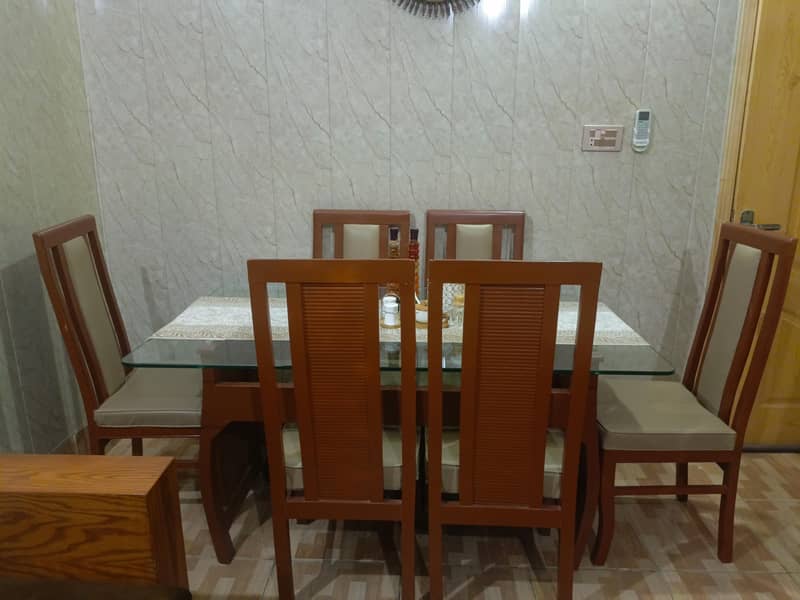 Dinning Table 0
