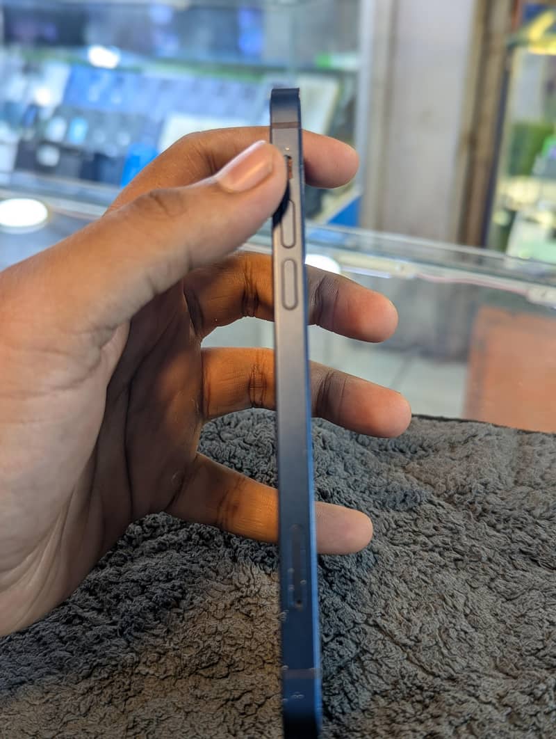Apple iPhone12 3