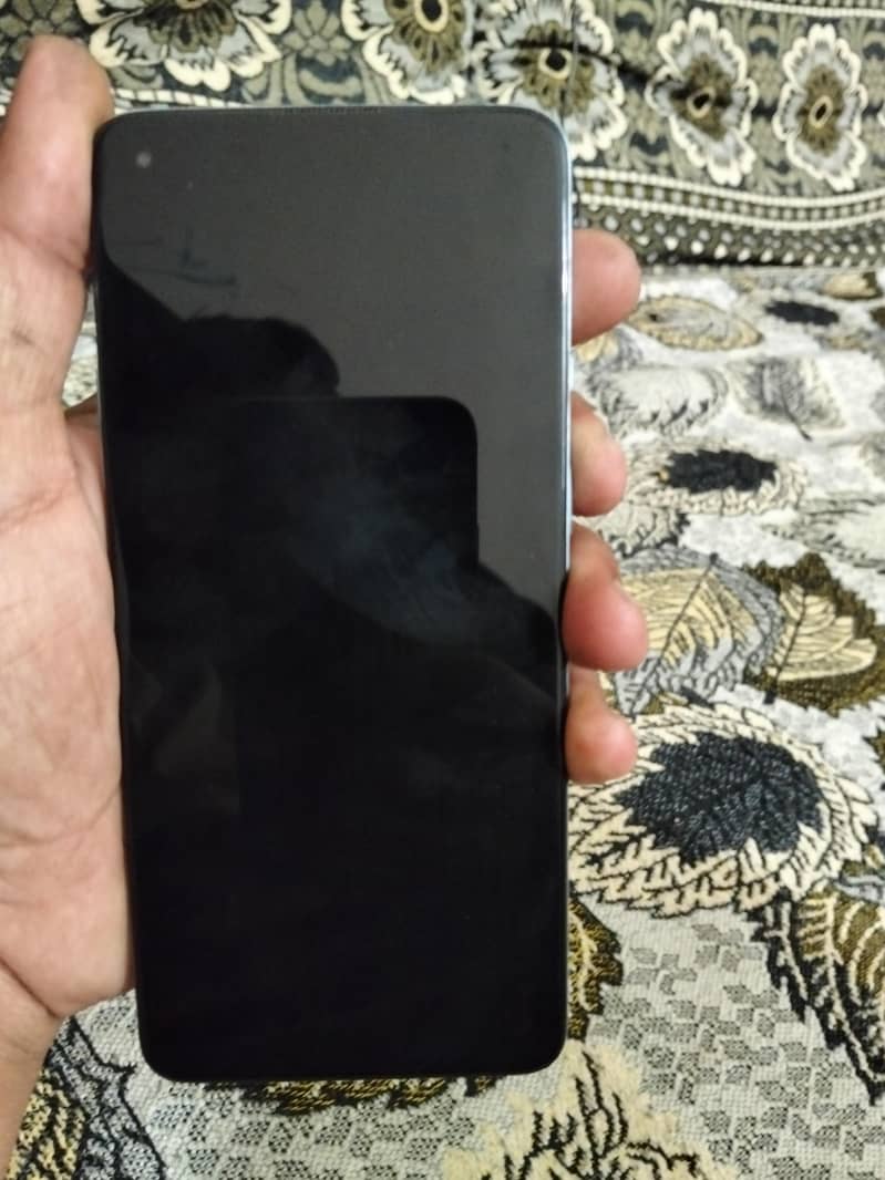 One Plus 9R 1