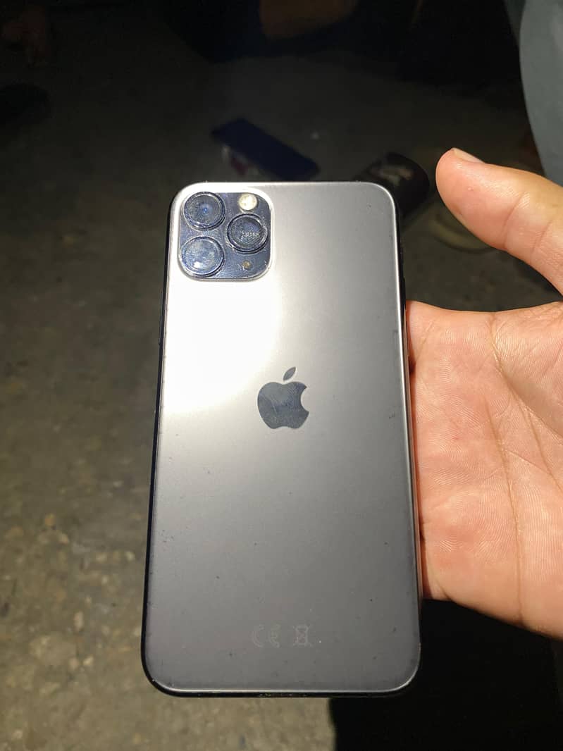 Apple iPhone 11 Pro 6