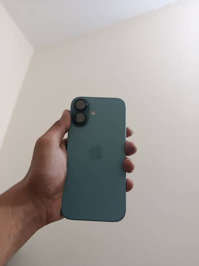 Apple iPhone 16