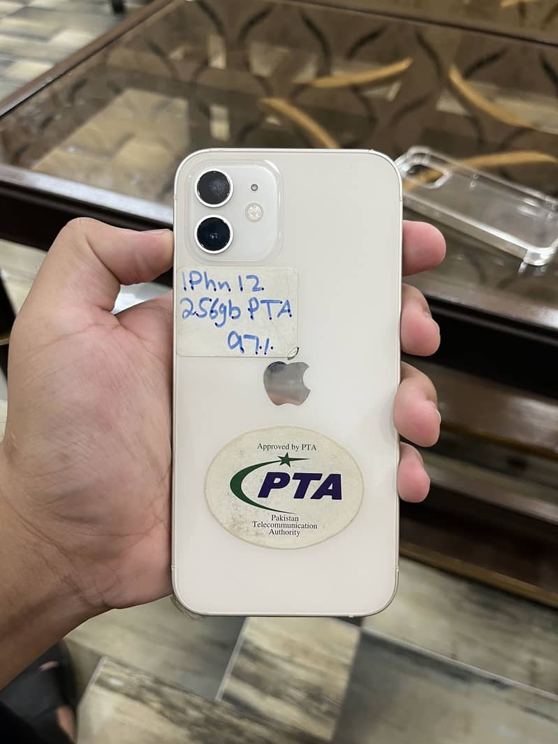 Apple iPhone 12 0
