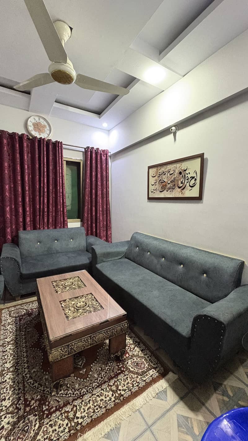 Sofa set 0