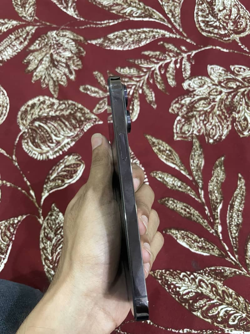 Apple iPhone 14 Pro Max 5