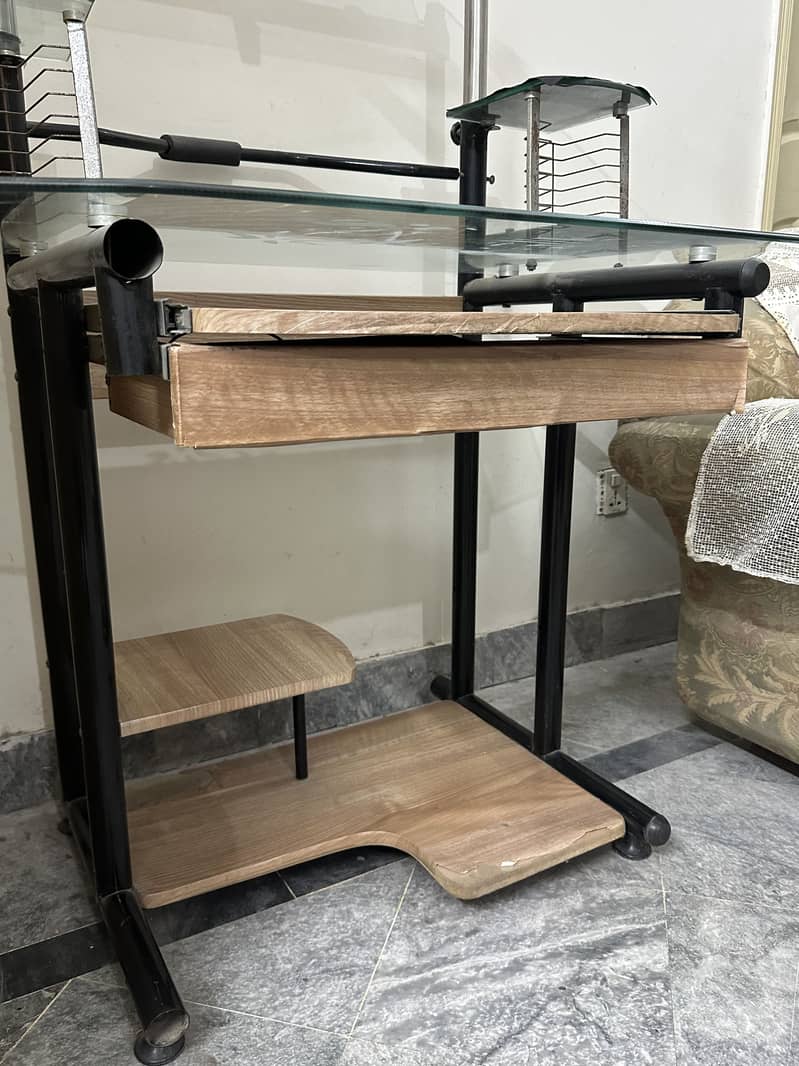 Computer Table for Sale 1