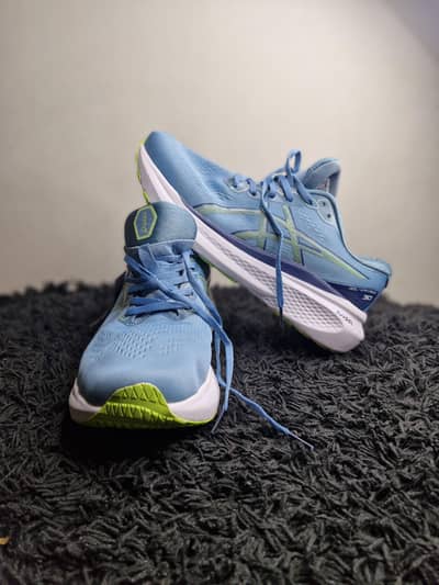 ASICS GEL KAYANO 30 US 11,UK 10