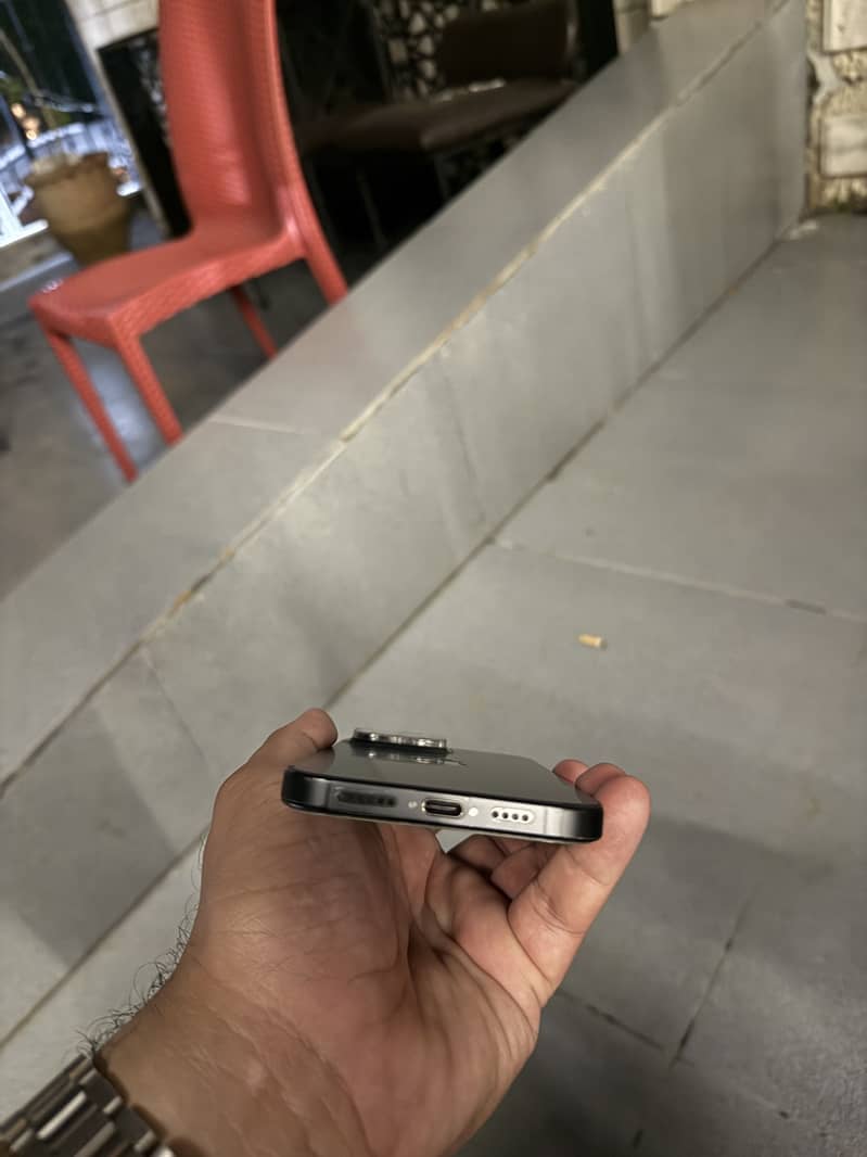Iphone 16 pro max 2