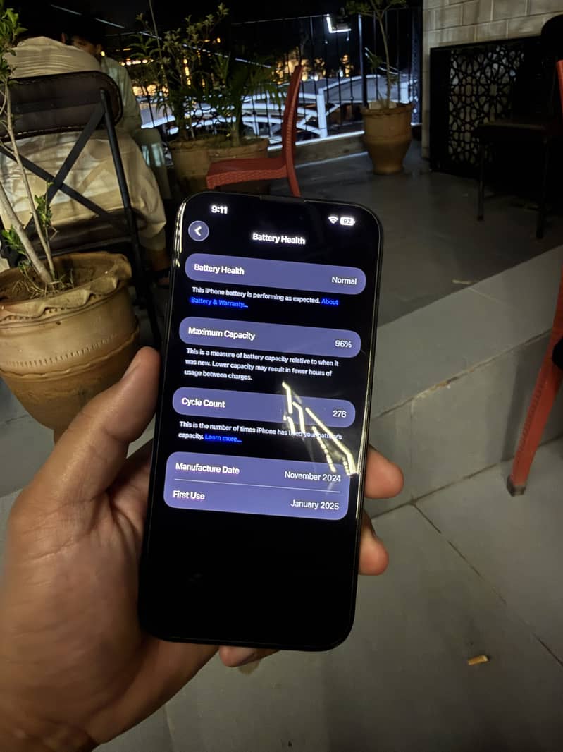 Iphone 16 pro max 4