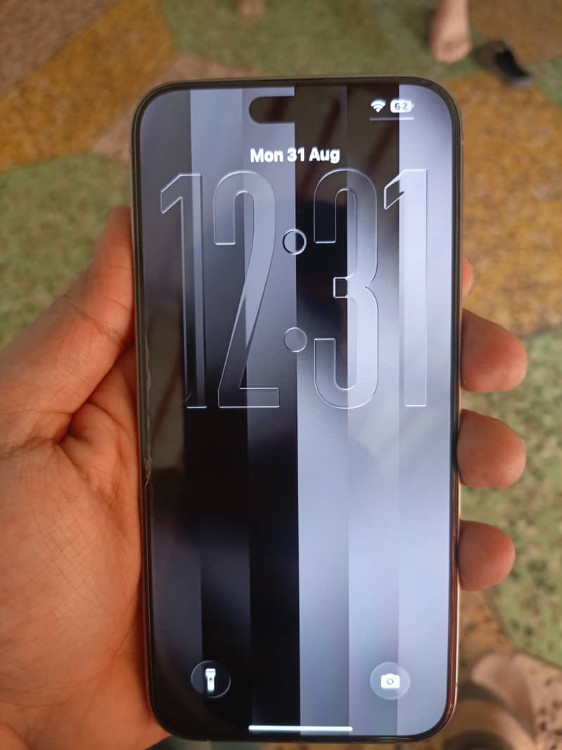 Apple iPhone 15 Pro Max 2