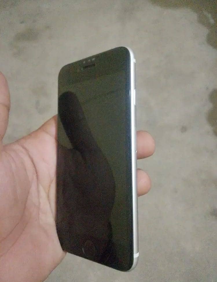 Apple iPhone SE 0