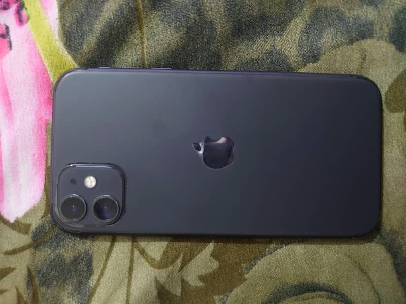 Apple iPhone 11 3