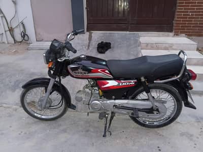 Unique 70cc | Excellent Condition | Neat & Clean | For Sale