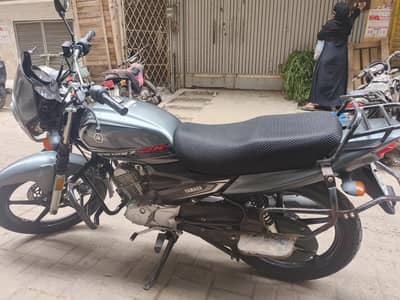 Yamaha YB125Z-DX