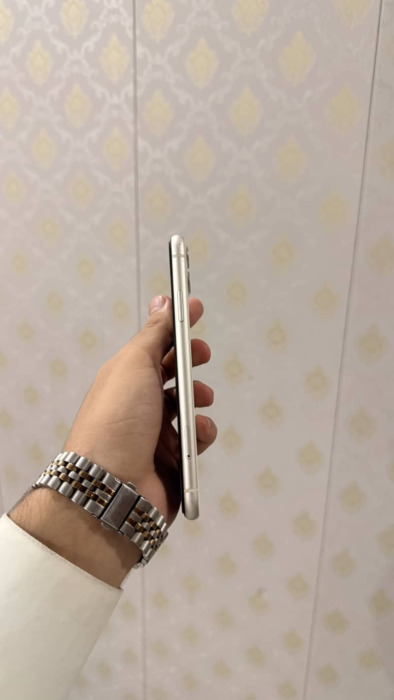 Apple iPhone 11 1