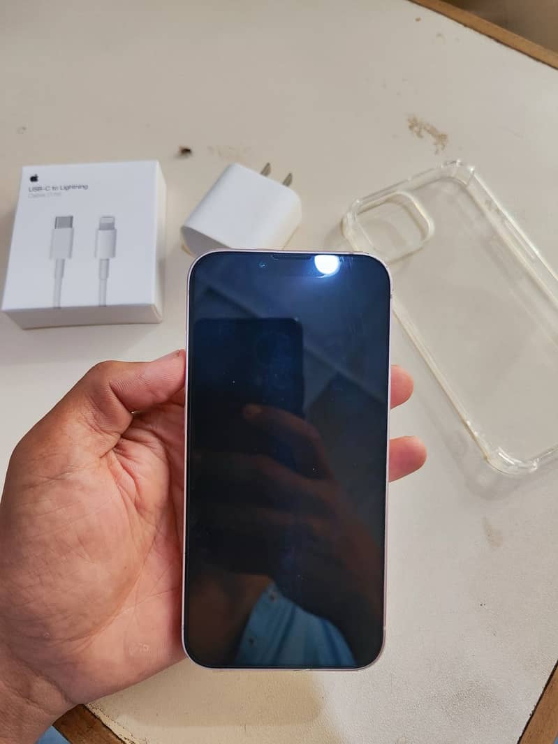 Apple iPhone 13 2