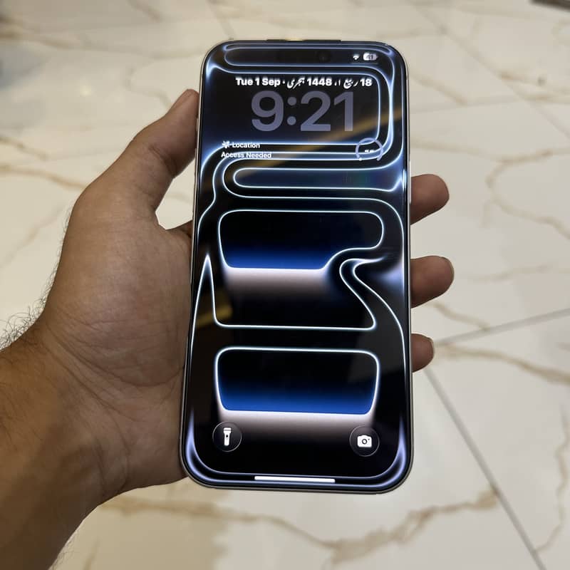 Apple iPhone 17 Pro Max 1