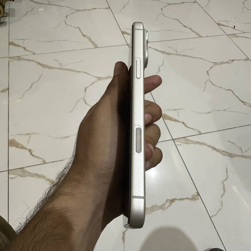 Apple iPhone 17 Pro Max 2