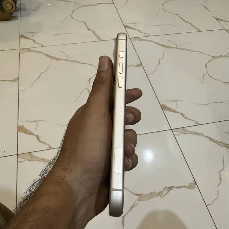 Apple iPhone 17 Pro Max 3
