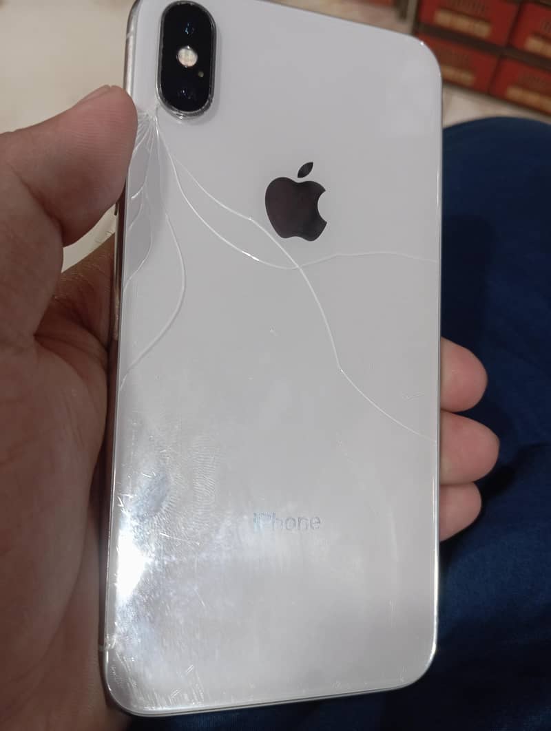 Apple iPhone X 3